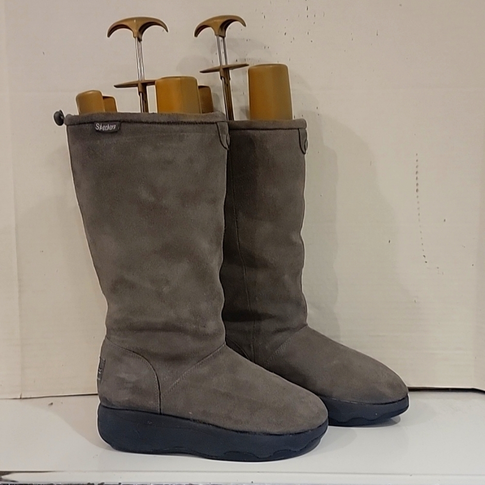 SKECHERS GRAY‎ TONE-UP BOOTS (sz 8)